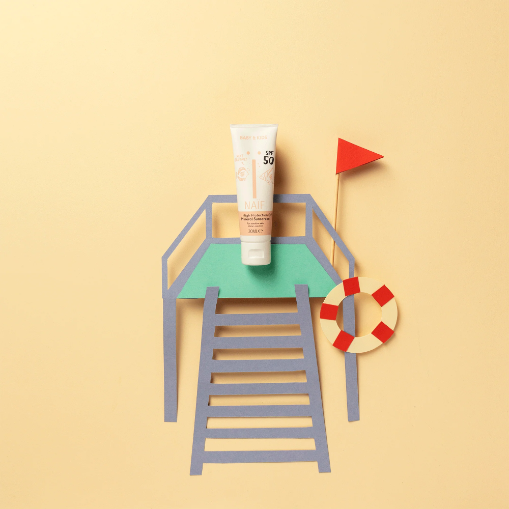 Naïf | Mineralische Sonnenschutzcreme für Babys & Kinder SPF50 | Reisegröße | 30 ml | V Welt